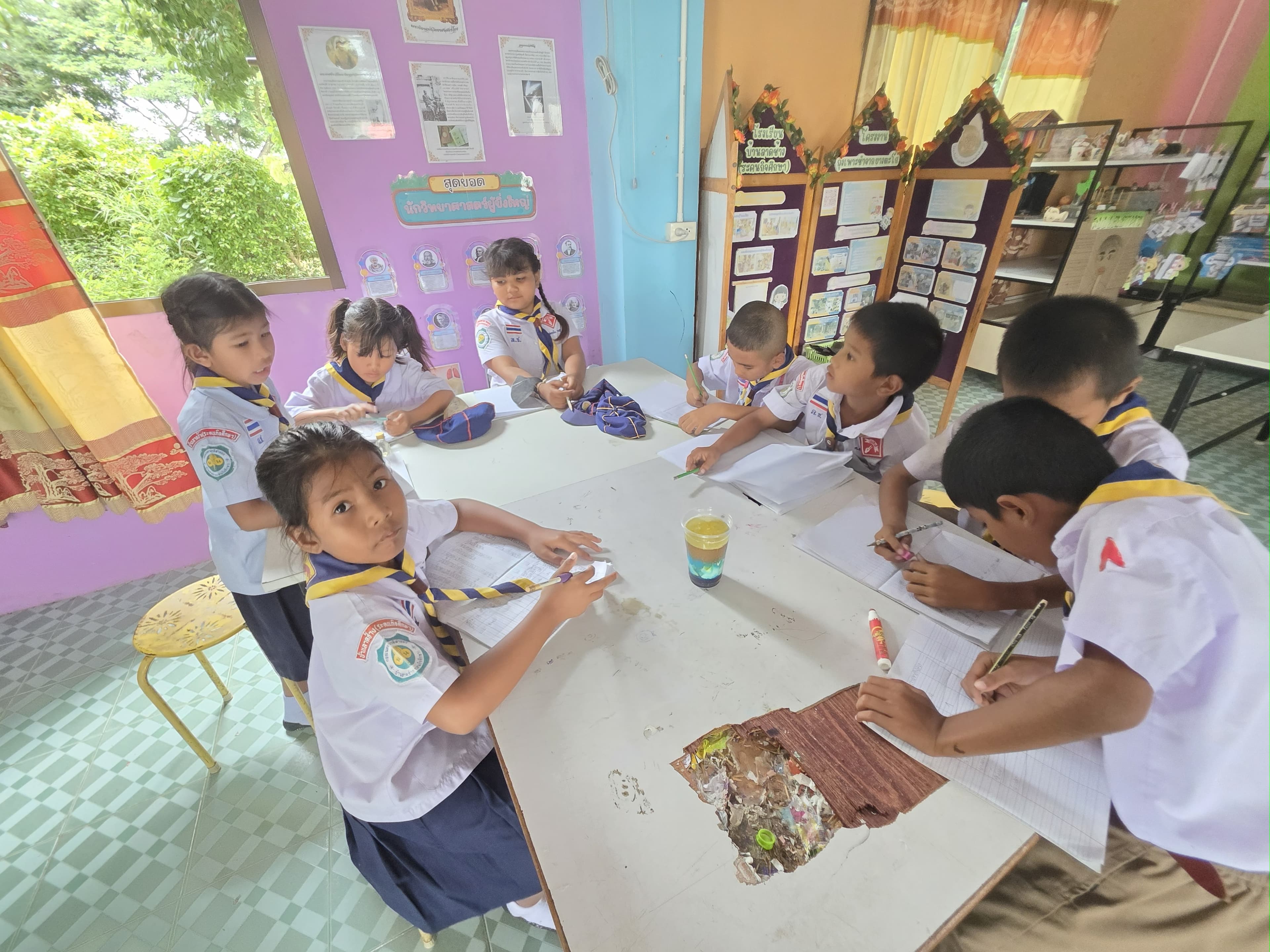 การทดลองวิทยาศาสตร์ในชั้นเรียน