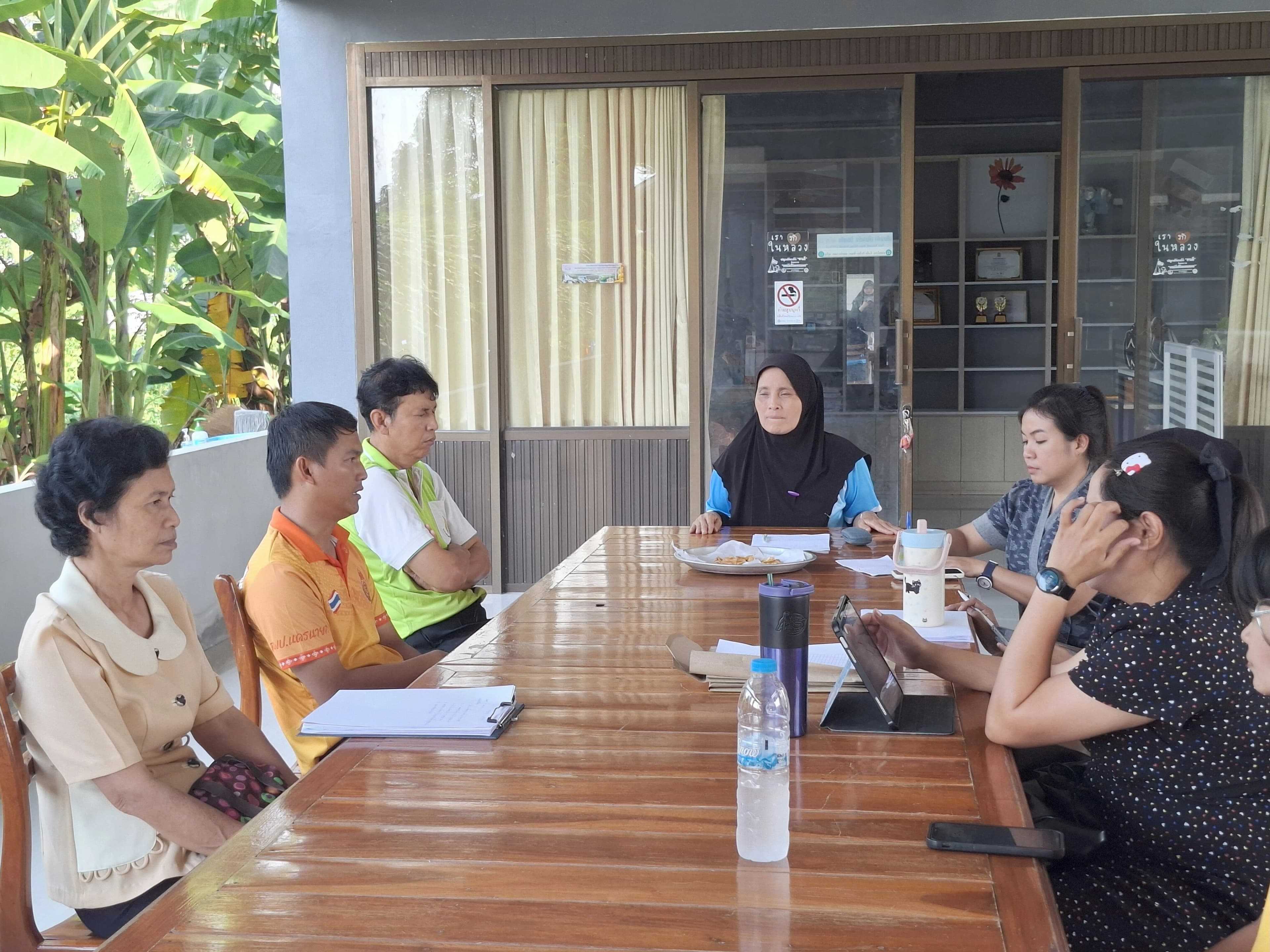 มีการประชุมแลกเปลี่ยนเรียนรู้เป็นประจำทุกเดือน