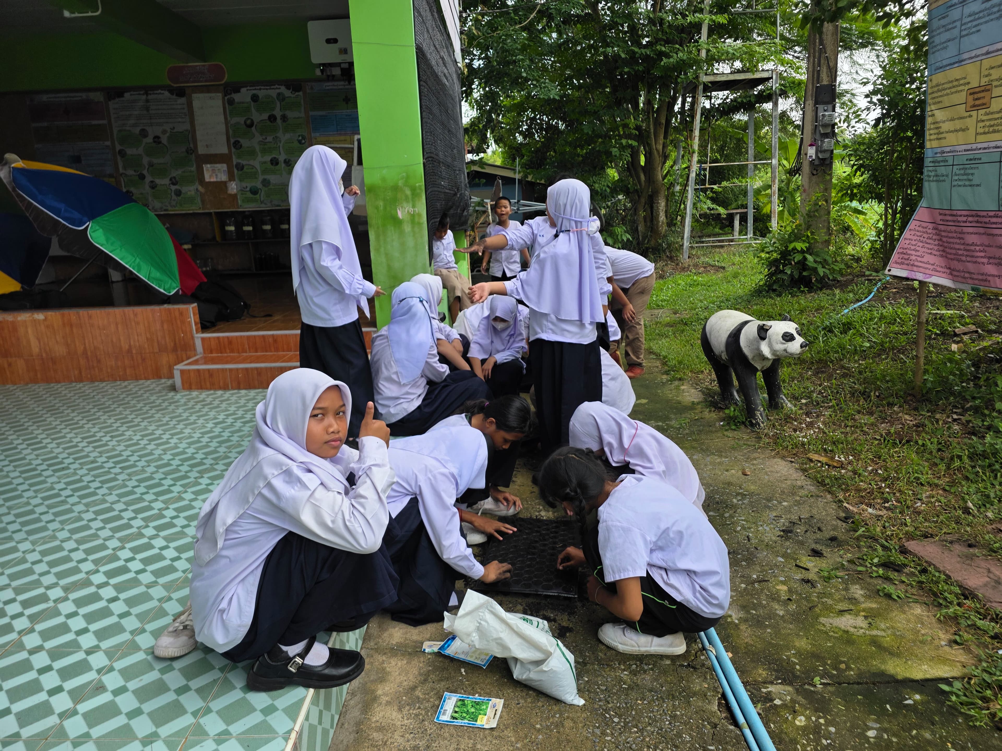 การนำความรู้เรื่องธาตุอาหารพืชมาถ่ายทอดให้นักเรียนได้เรียนรู้